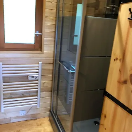 Holiday home Roulottes Du Perigord Noir *