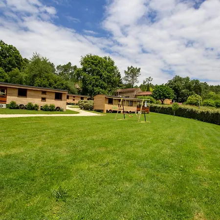 Roulottes Du Perigord Noir Holiday home